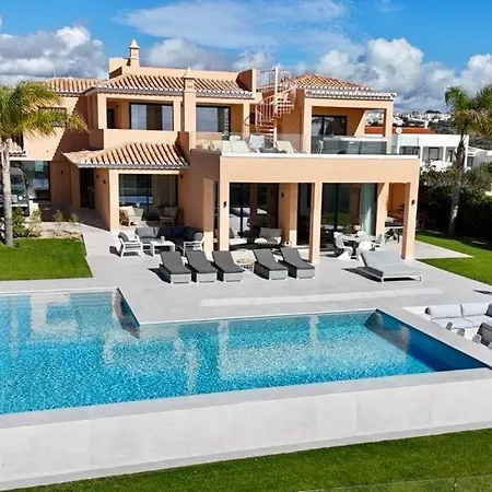 Oceanica Албуфейра